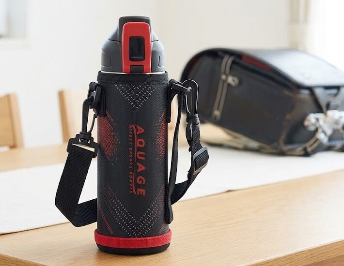 アトラス水筒600mlの口コミ！小学生の子供が使いやすい軽量カバー付きを本音レビュー