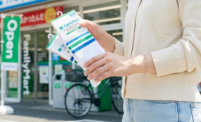 ファミマの靴下で汚れ・靴ずれのピンチ解決！30代ママの正直口コミレビュー